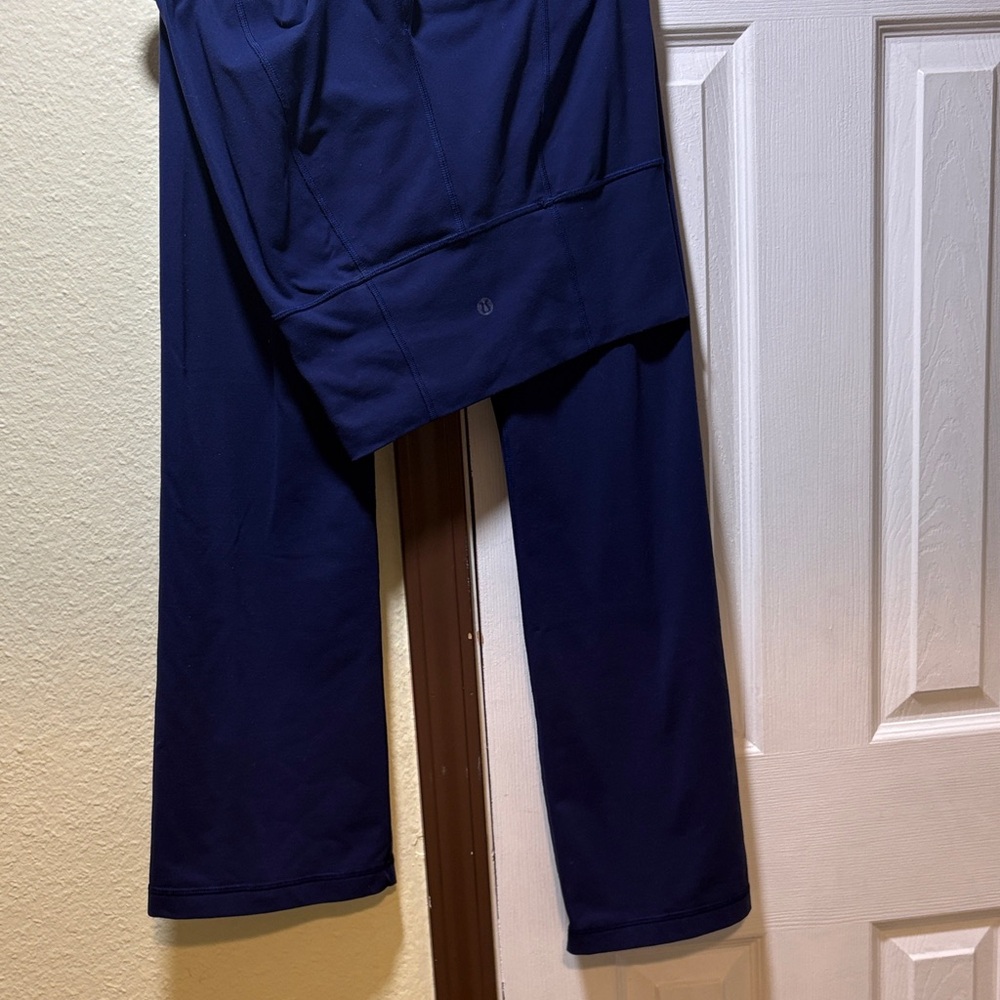 lululemon athletica Navy Blue Leggings - Picture 2 of 8